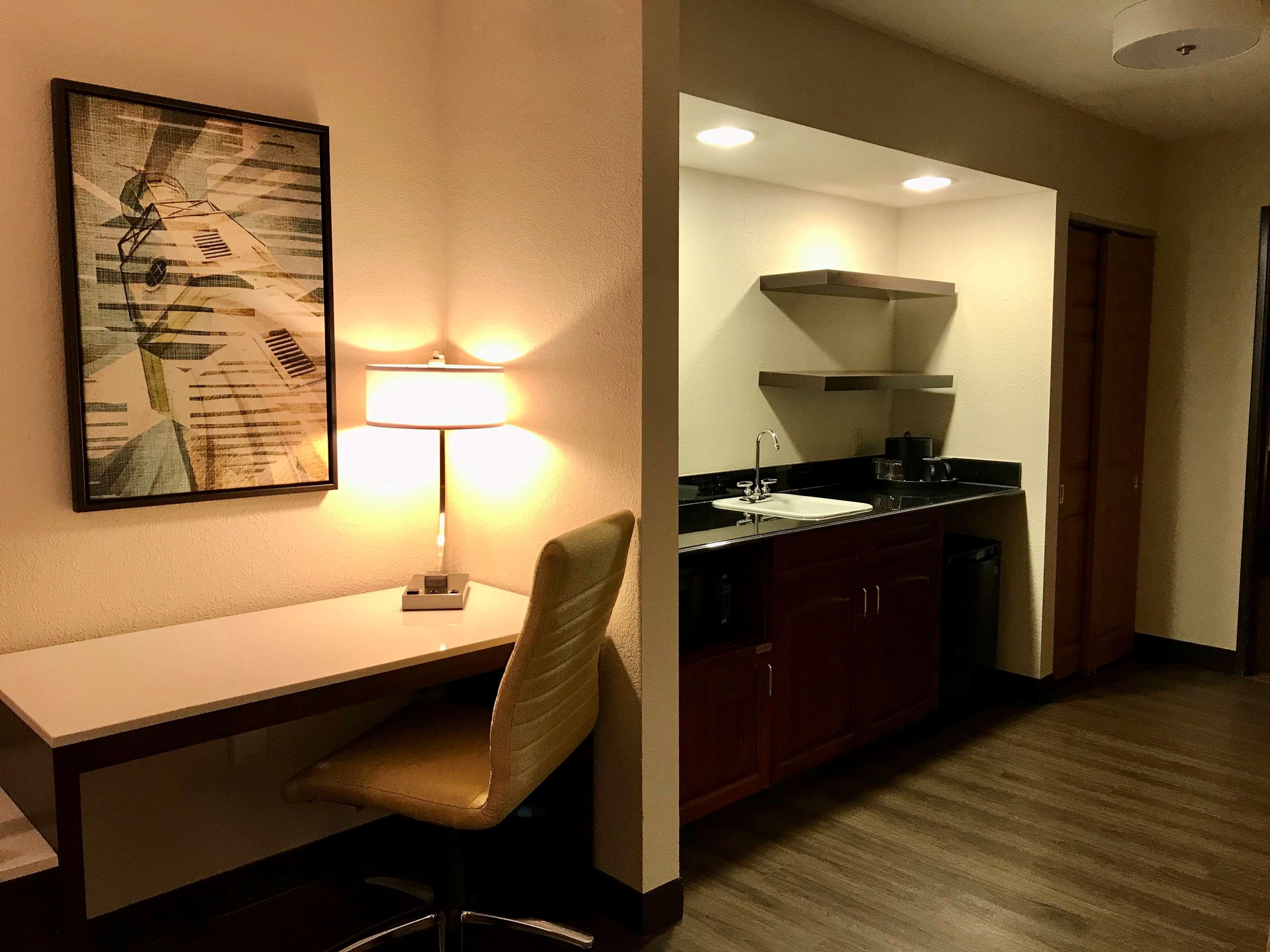 เบสต์ เวสเทิร์น พรีเมียร์ บริดจ์วูด รีสอร์ต โฮเต็ล Hotel Neenah ภายนอก รูปภาพ