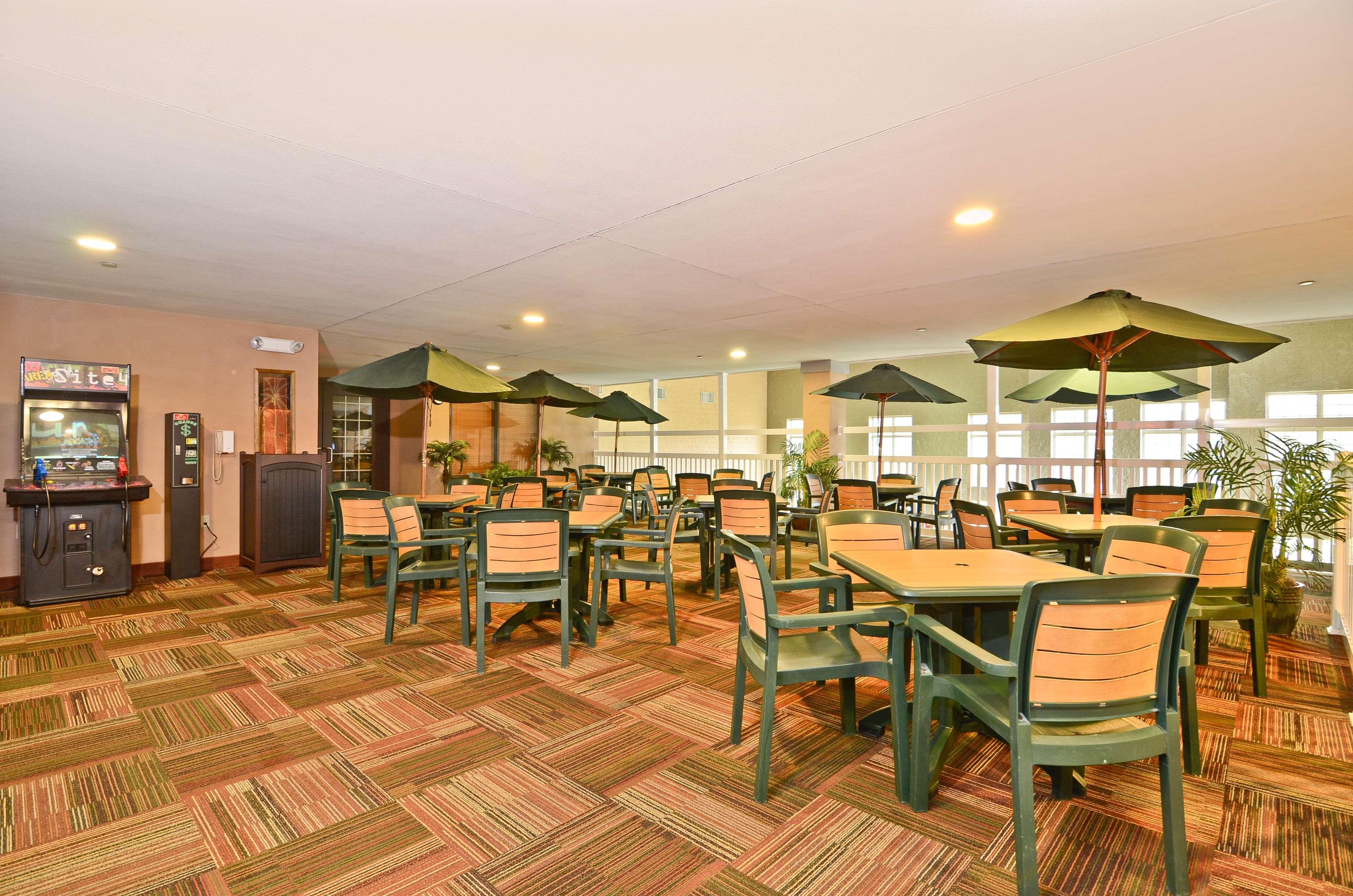 เบสต์ เวสเทิร์น พรีเมียร์ บริดจ์วูด รีสอร์ต โฮเต็ล Hotel Neenah ภายนอก รูปภาพ