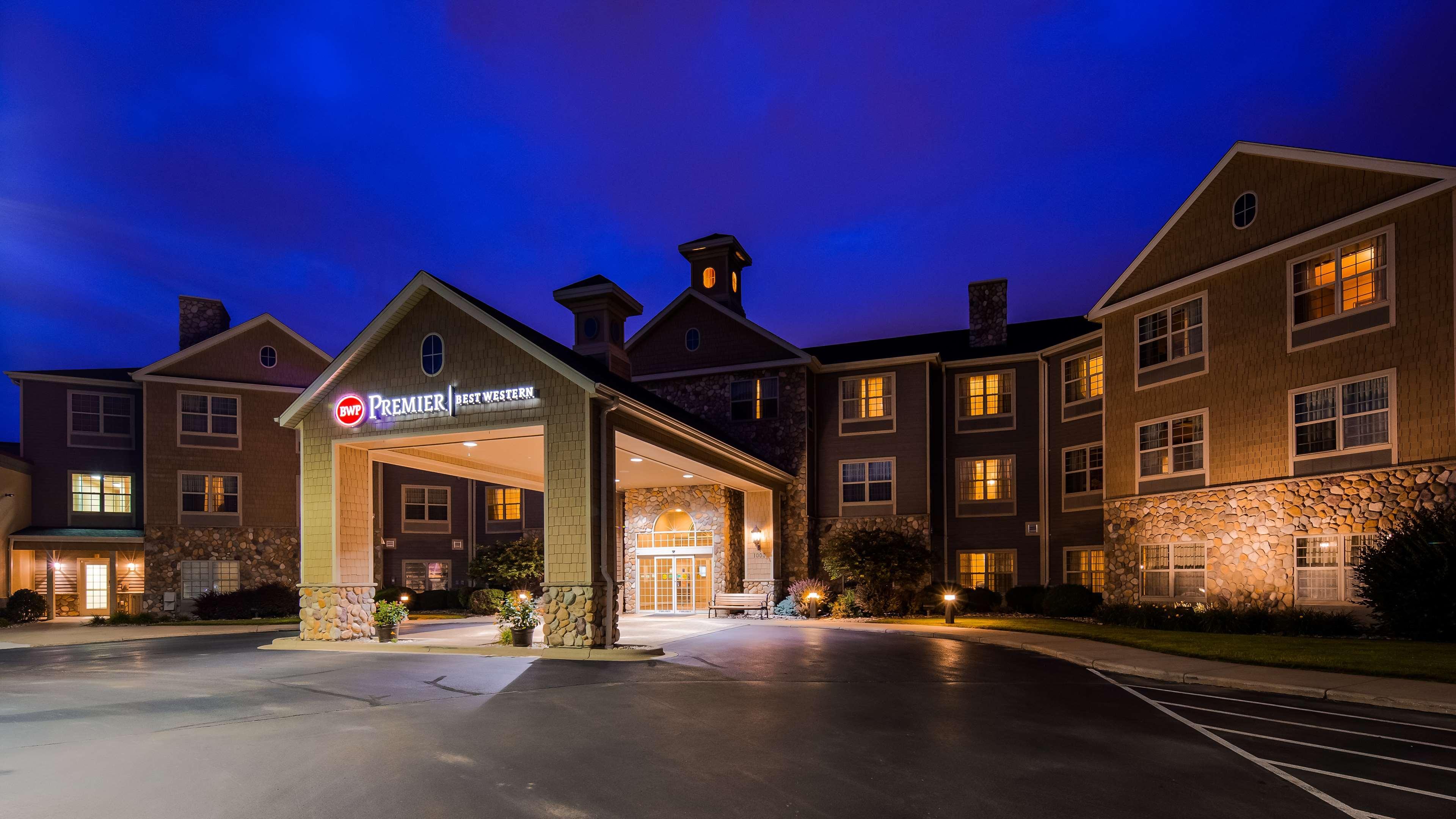 เบสต์ เวสเทิร์น พรีเมียร์ บริดจ์วูด รีสอร์ต โฮเต็ล Hotel Neenah ภายนอก รูปภาพ