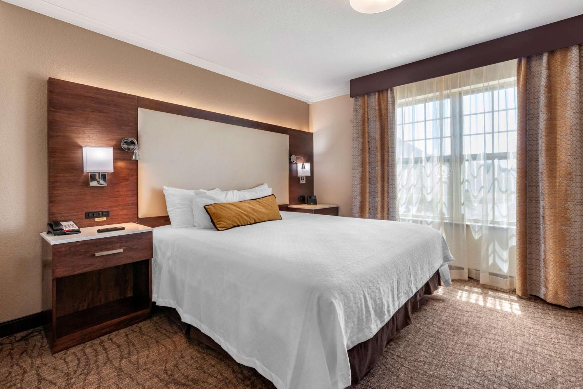 เบสต์ เวสเทิร์น พรีเมียร์ บริดจ์วูด รีสอร์ต โฮเต็ล Hotel Neenah ภายนอก รูปภาพ
